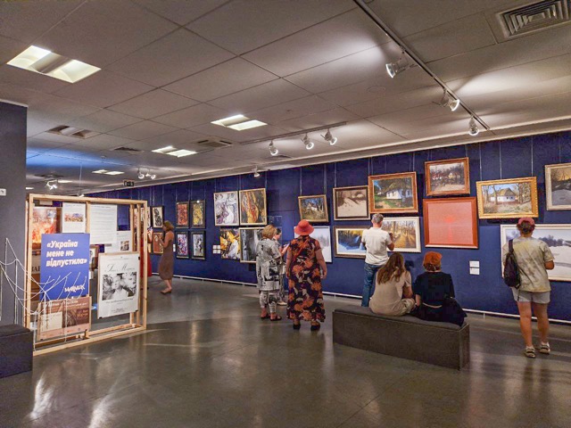 Музейно-виставковий центр